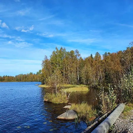 Merikarhun Kaksio - By The Sea, 5 Mins Off The Highway *
