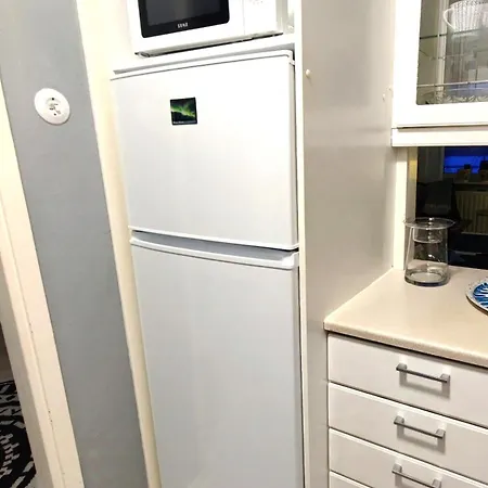 Merikarhun Kaksio - By The Sea, 5 Mins Off The Highway Apartman Kemi