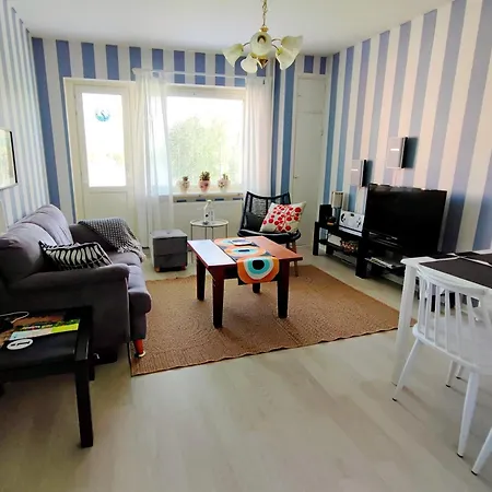 Apartman Merikarhun Kaksio - By The Sea, 5 Mins Off The Highway Kemi